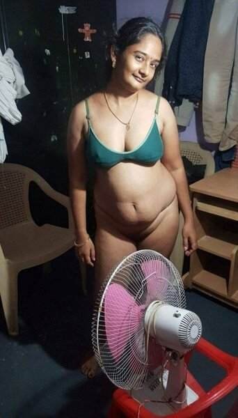 Sexy tamil bhabi nude capture bbw porn pics full album (3)