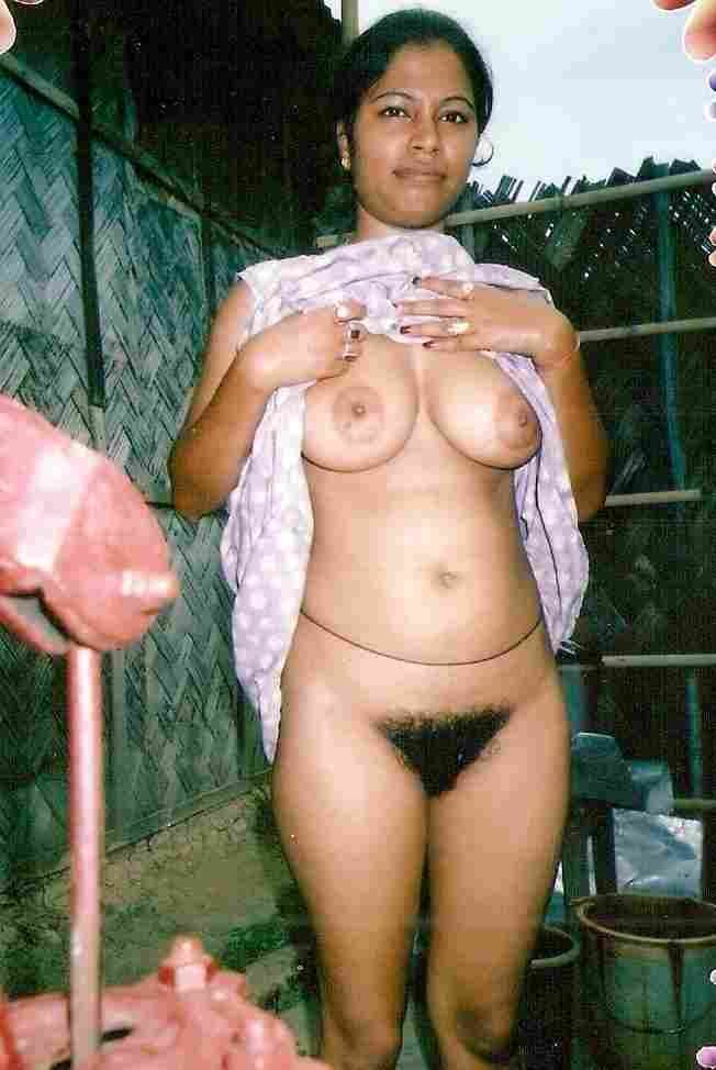 Super hot mallu big boobs girl naked pics full nude pics albums (1)