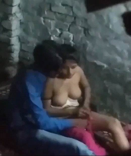 Village muslim girl xxxdesi video fucking lover outdoor
