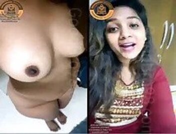 Very beautiful hot 18 girl indian bf hd showing boobs mms