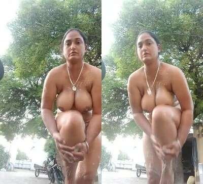 Tamil-mallu-big-tits-xnxx-desi-aunty-bathing-outdoor-mms-HD.jpg