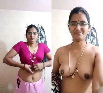 Hot-beauty-sexy-sexy-bhabi-xxx-showing-nice-boobs-lover-mms.jpg