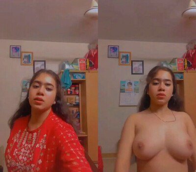 Very-hot-girl-indian-porn-365-showing-big-tits-bf-viral-nude-mms.jpg