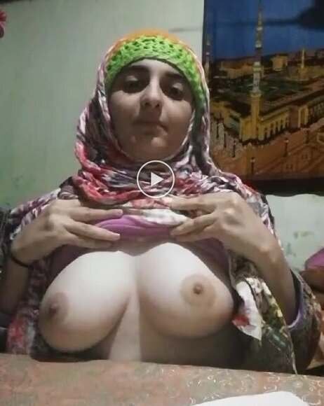 Cute-pak-Muslim-hijabi-babe-pakistan-six-video-nude.jpg