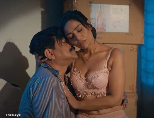 Hot-bhabi-sasur-sex-clip-charam-sukh-ullu-app-HD.jpg