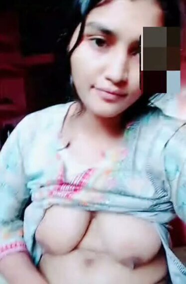 Pak-beautiful-village-muslim-babe-pak-video-call-sex-nude-mms.jpg