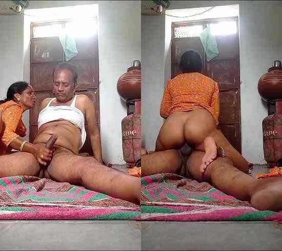 Amateur-horny-aunty-sexy-videos-com-blowjob-riding-neighbor-mms-HD.jpg