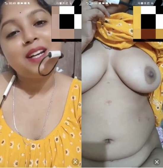 Indian-Desi-bhabi-imoi-Shows-her-Big-Juicy-Boobs-on-live-cam.jpg