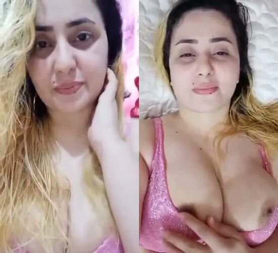 Pak-super-beautiful-bhabi-pakistan-sexy-new-fingering-pussy-mms.jpg
