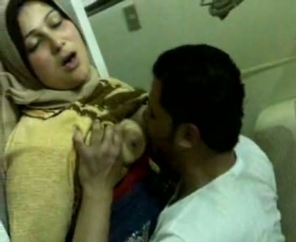 Pak muslim hijabi bbw bhabi pakistani private sex hard fucked bf